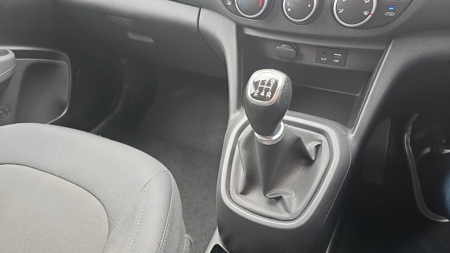 Used Hyundai i10 2019 for sale - 76060571: Photo 24