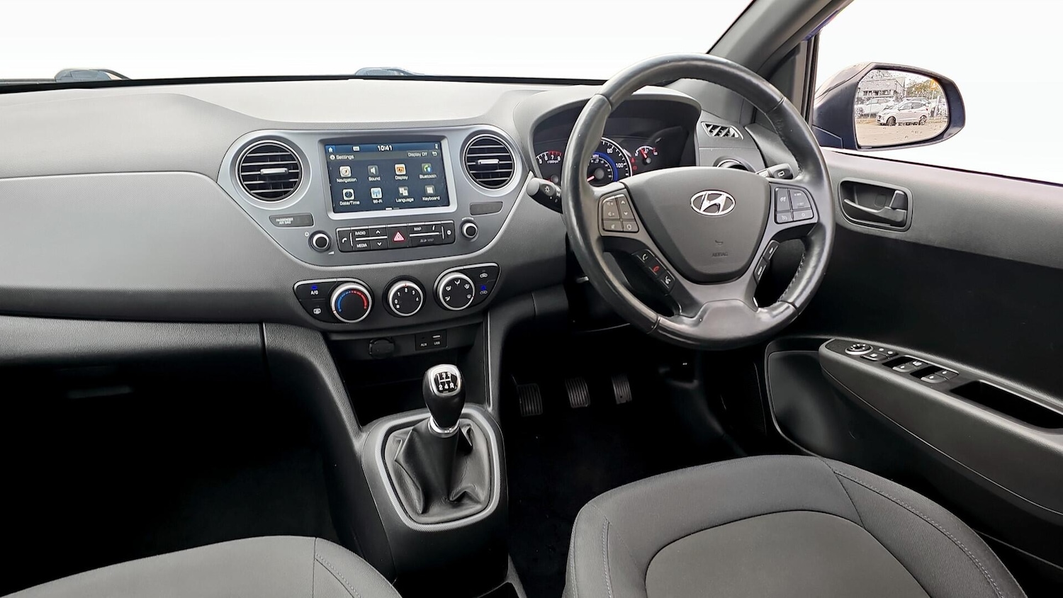 Used Hyundai i10 2019 for sale - 76060571: Photo 27