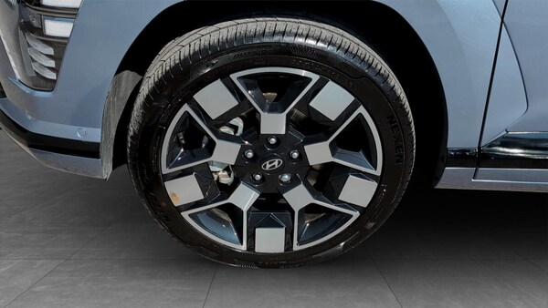Used Hyundai KONA 2025 for sale - 74324031: Photo 10