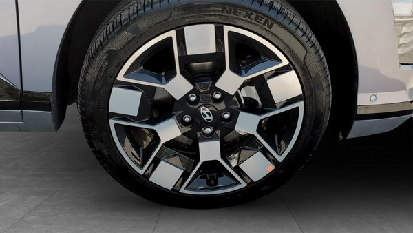 Used Hyundai KONA 2025 for sale - 74324031: Photo 11