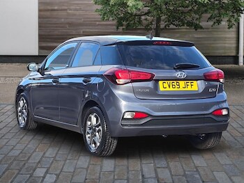 Used Hyundai i20 2019 for sale - 77358748: Photo