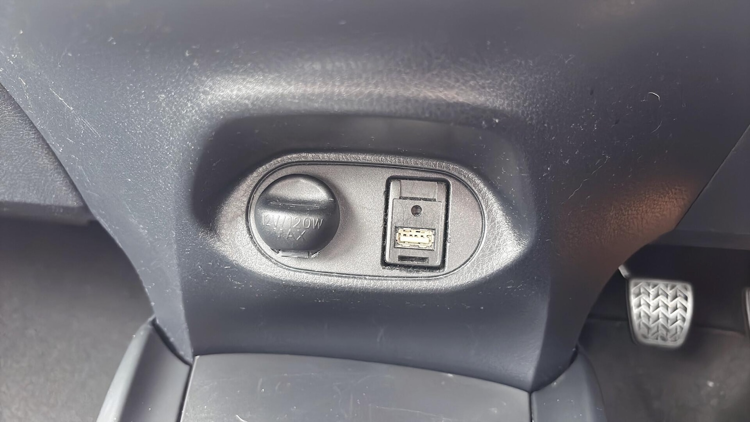 Used Toyota Yaris 2018 for sale - 75991417: Photo 25