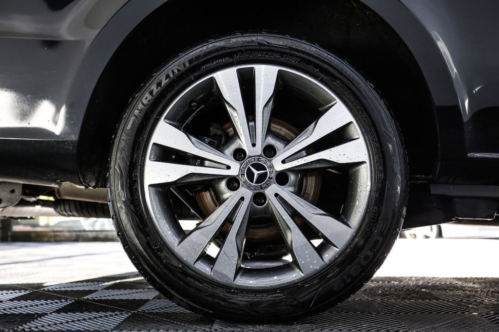 Used Mercedes-Benz V-Class 2017 for sale - 76604911: Photo 19