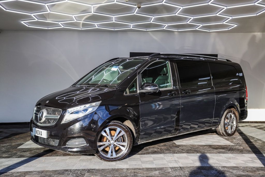 Used Mercedes-Benz V-Class 2017 for sale - 76604911: Photo 2