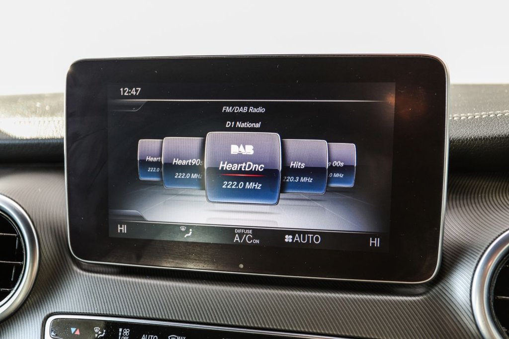 Used Mercedes-Benz V-Class 2017 for sale - 76604911: Photo 34