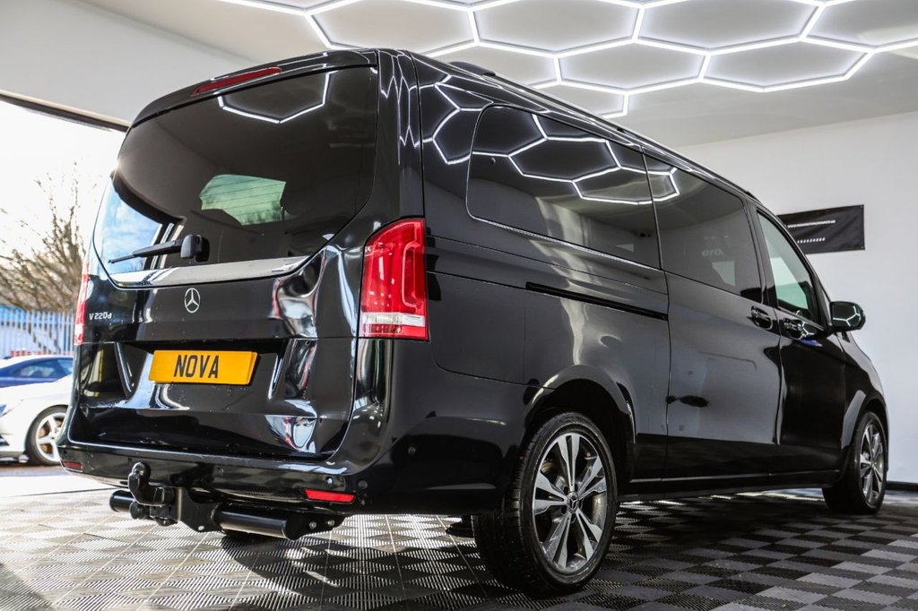 Used Mercedes-Benz V-Class 2017 for sale - 76604911: Photo 7