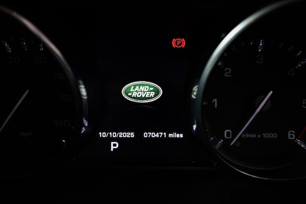 Used Land Rover Discovery Sport 2016 for sale - 76291048: Photo 42