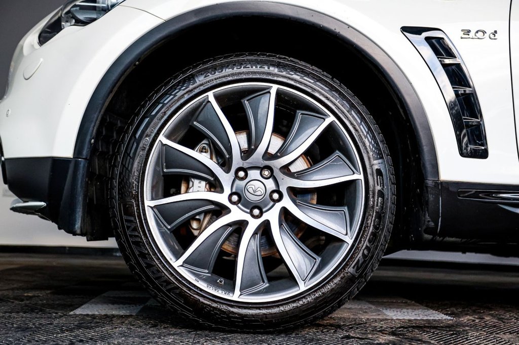 Used Infiniti QX70 2016 for sale - 77563746: Photo 16
