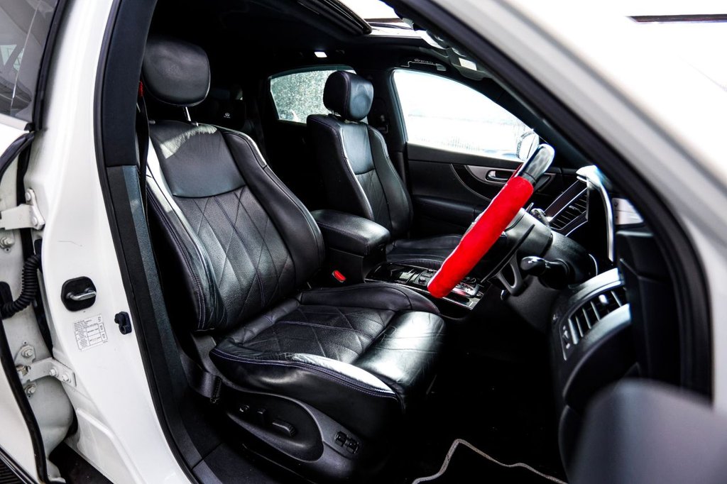 Used Infiniti QX70 2016 for sale - 77563746: Photo 26