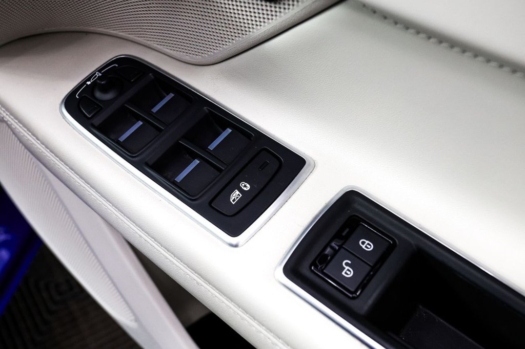 Used Jaguar XF 2019 for sale - 76345447: Photo 29