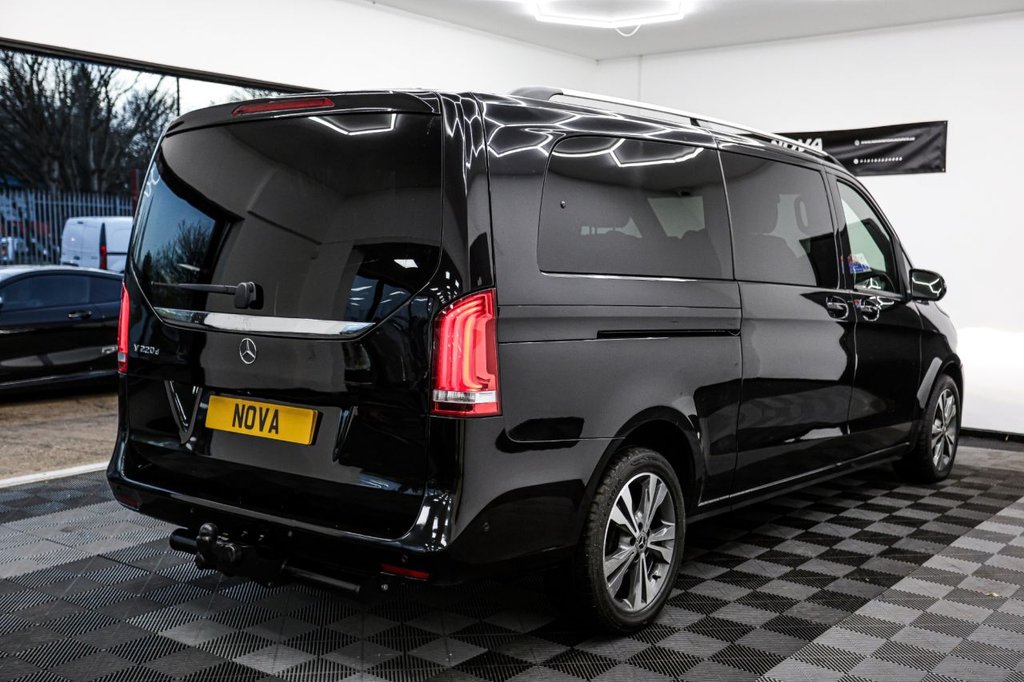 Used Mercedes-Benz V-Class 2017 for sale - 77110404: Photo 10