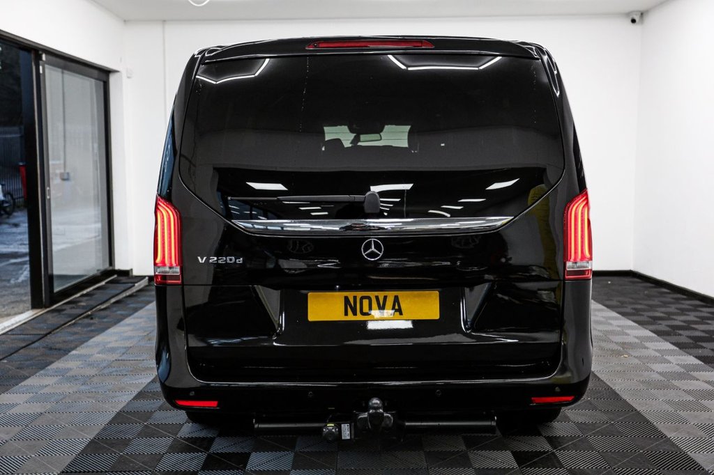 Used Mercedes-Benz V-Class 2017 for sale - 77110404: Photo 11