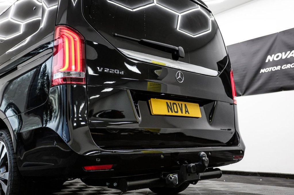 Used Mercedes-Benz V-Class 2017 for sale - 77110404: Photo 14