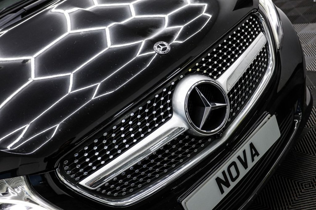 Used Mercedes-Benz V-Class 2017 for sale - 77110404: Photo 21