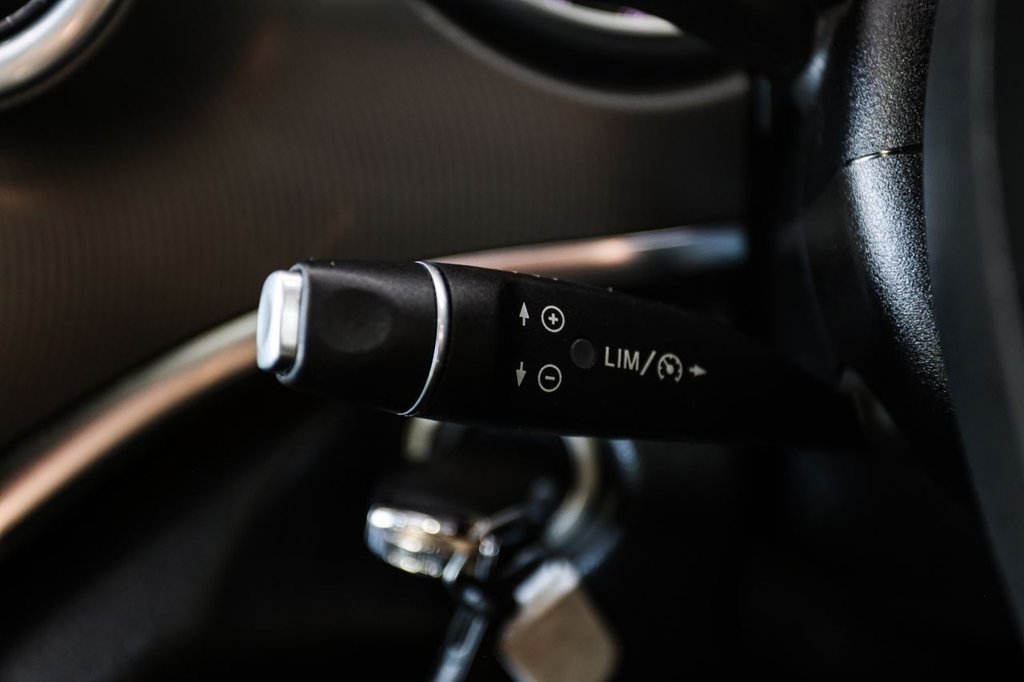 Used Mercedes-Benz V-Class 2017 for sale - 77110404: Photo 34