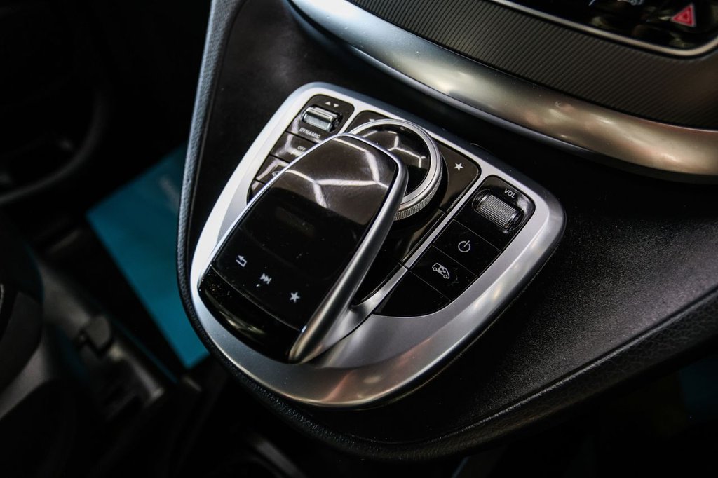 Used Mercedes-Benz V-Class 2017 for sale - 77110404: Photo 44