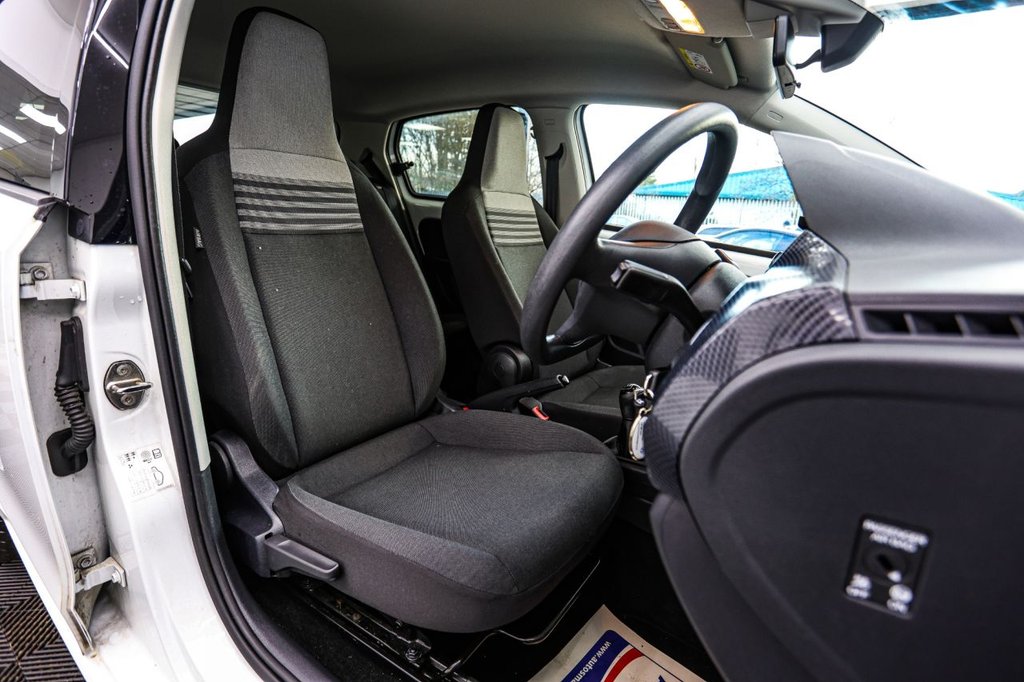 Used Volkswagen up! 2021 for sale - 77199789: Photo 25