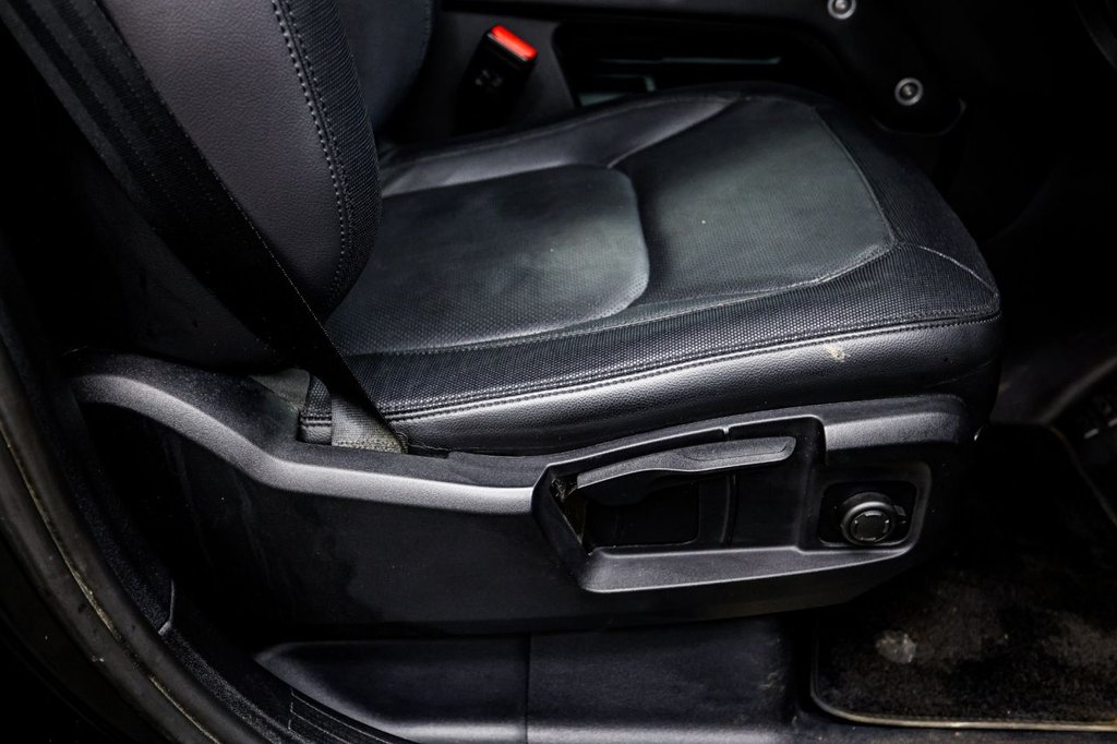 Used Land Rover Defender 2022 for sale - 77672731: Photo 31