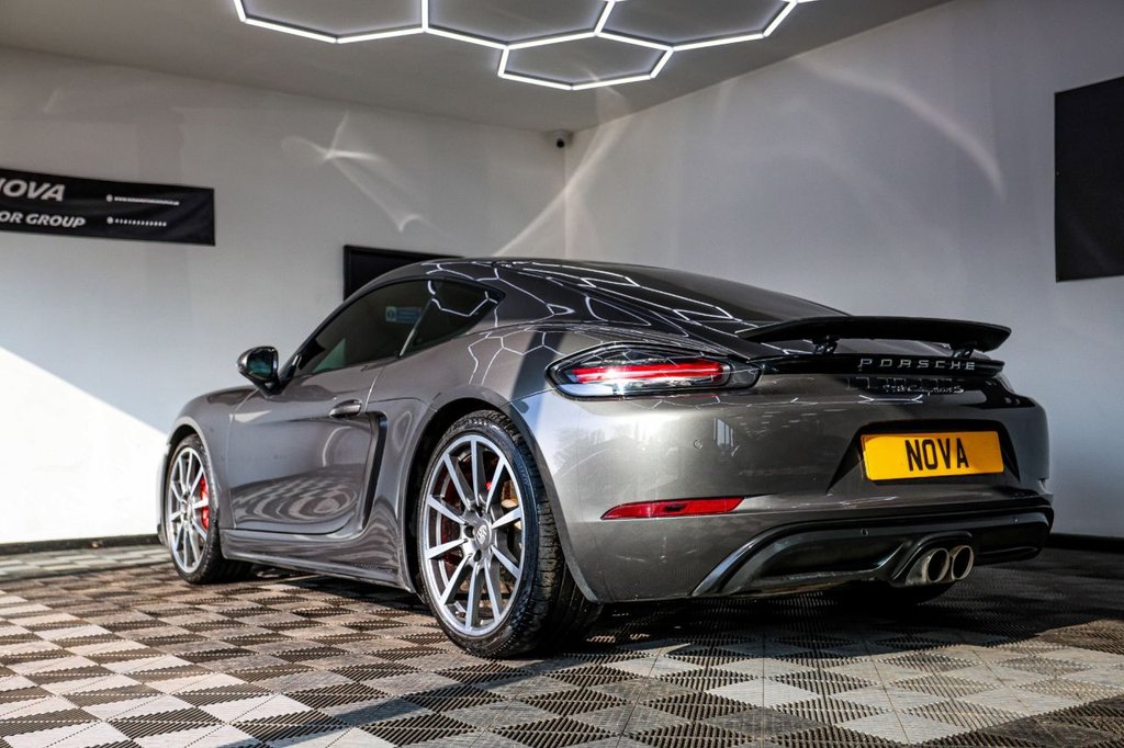 Used Porsche 718 Cayman 2017 for sale - 77765046: Photo 12