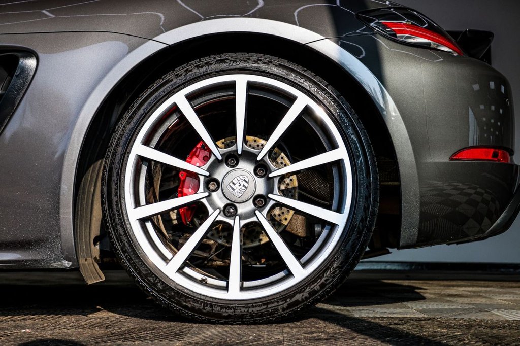 Used Porsche 718 Cayman 2017 for sale - 77765046: Photo 15