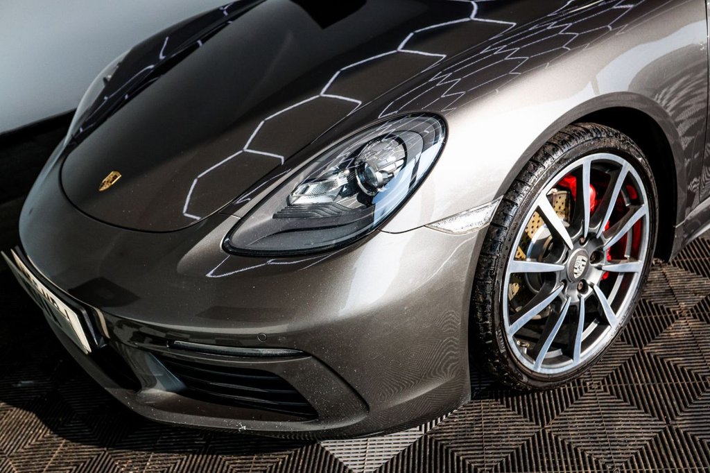 Used Porsche 718 Cayman 2017 for sale - 77765046: Photo 18