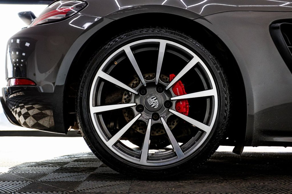 Used Porsche 718 Cayman 2017 for sale - 77765046: Photo 23