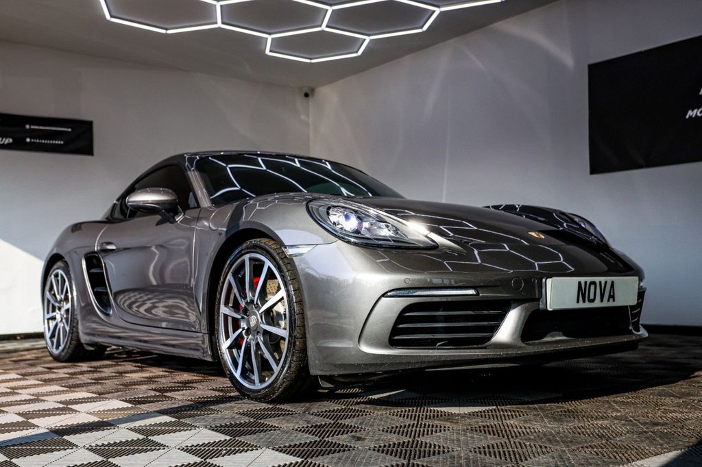 Used Porsche 718 Cayman 2017 for sale - 77765046: Photo 3