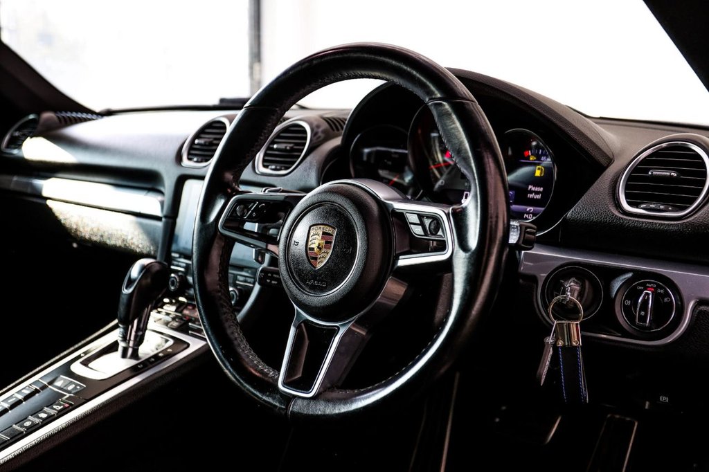 Used Porsche 718 Cayman 2017 for sale - 77765046: Photo 30