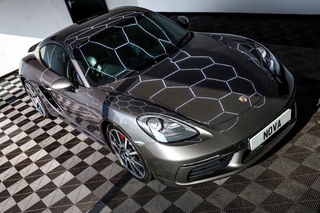 Used Porsche 718 Cayman 2017 for sale - 77765046: Photo 4