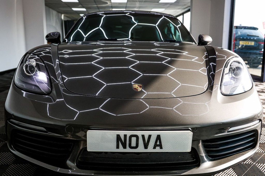 Used Porsche 718 Cayman 2017 for sale - 77765046: Photo 8