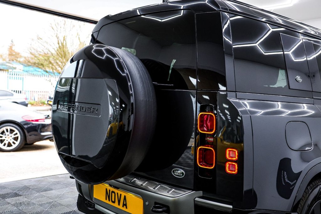 Used Land Rover Defender 2023 for sale - 77991243: Photo 17