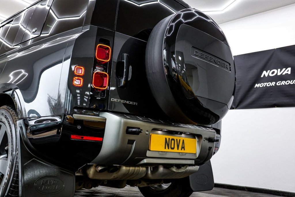 Used Land Rover Defender 2023 for sale - 77991243: Photo 18