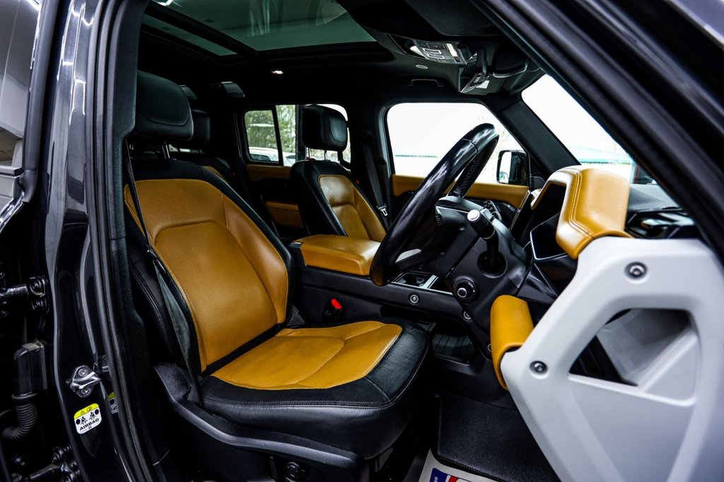 Used Land Rover Defender 2023 for sale - 77991243: Photo 28