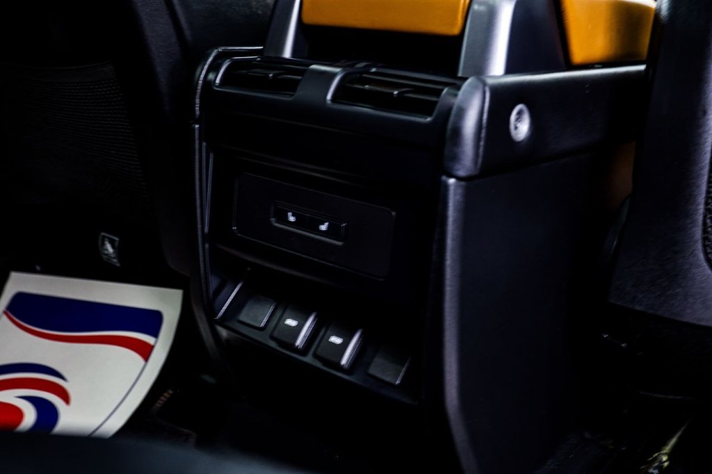 Used Land Rover Defender 2023 for sale - 77991243: Photo 31