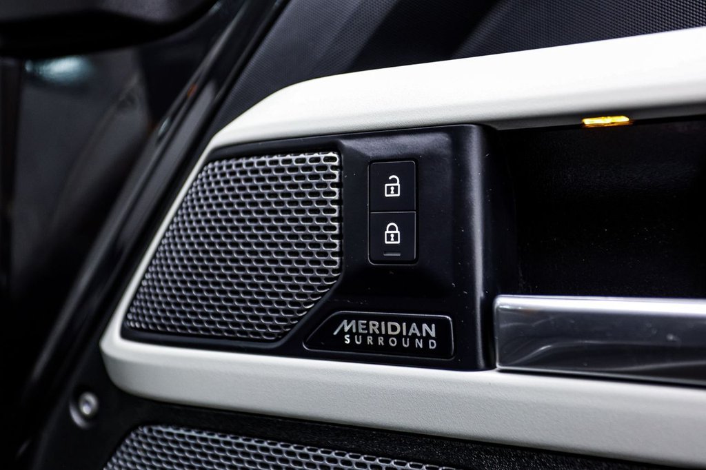 Used Land Rover Defender 2023 for sale - 77991243: Photo 34