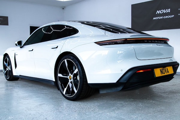 Used Porsche Taycan 2021 for sale - 75515383: Photo 11