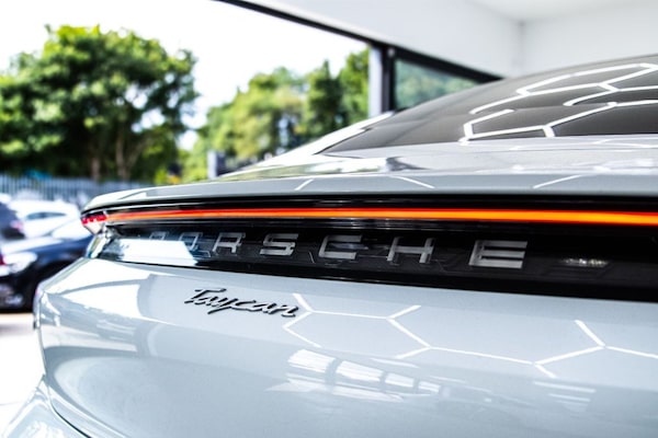 Used Porsche Taycan 2021 for sale - 75515383: Photo 12