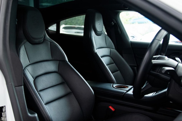 Used Porsche Taycan 2021 for sale - 75515383: Photo 24