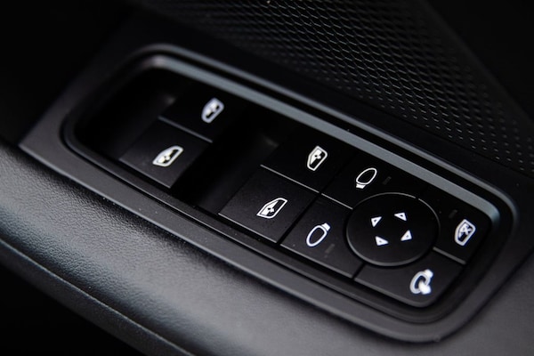 Used Porsche Taycan 2021 for sale - 75515383: Photo 26