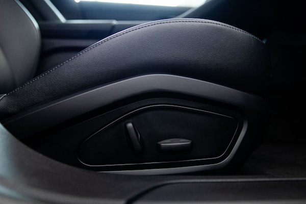 Used Porsche Taycan 2021 for sale - 75515383: Photo 29