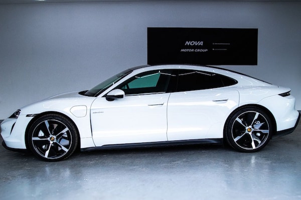 Used Porsche Taycan 2021 for sale - 75515383: Photo 4