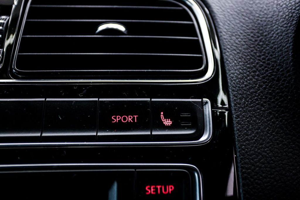 Used Volkswagen Polo 2016 for sale - 77059681: Photo 41