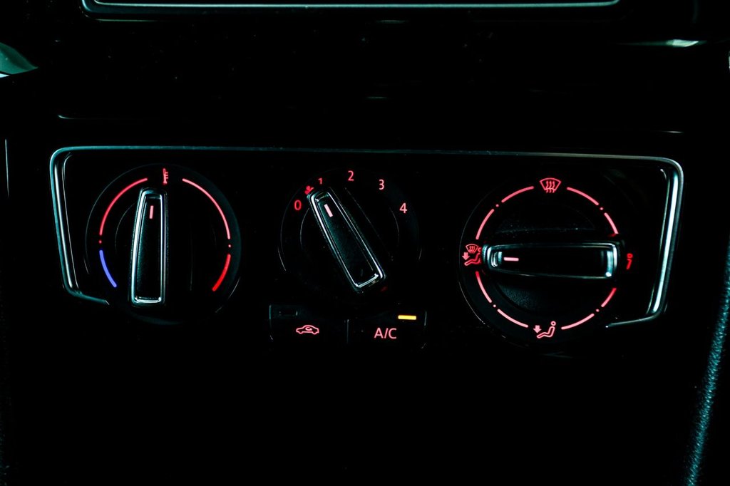 Used Volkswagen Polo 2016 for sale - 77059681: Photo 42