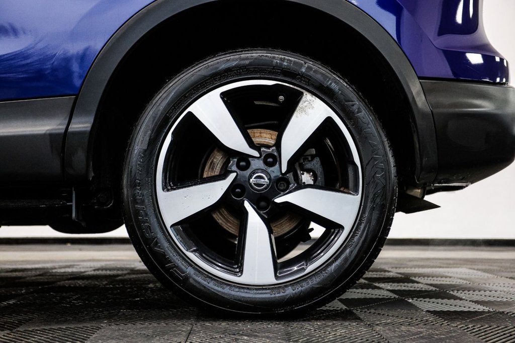 Used Nissan Qashqai 2015 for sale - 77026776: Photo 15