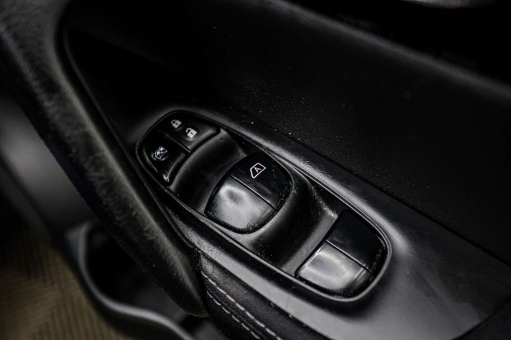 Used Nissan Qashqai 2015 for sale - 77026776: Photo 30