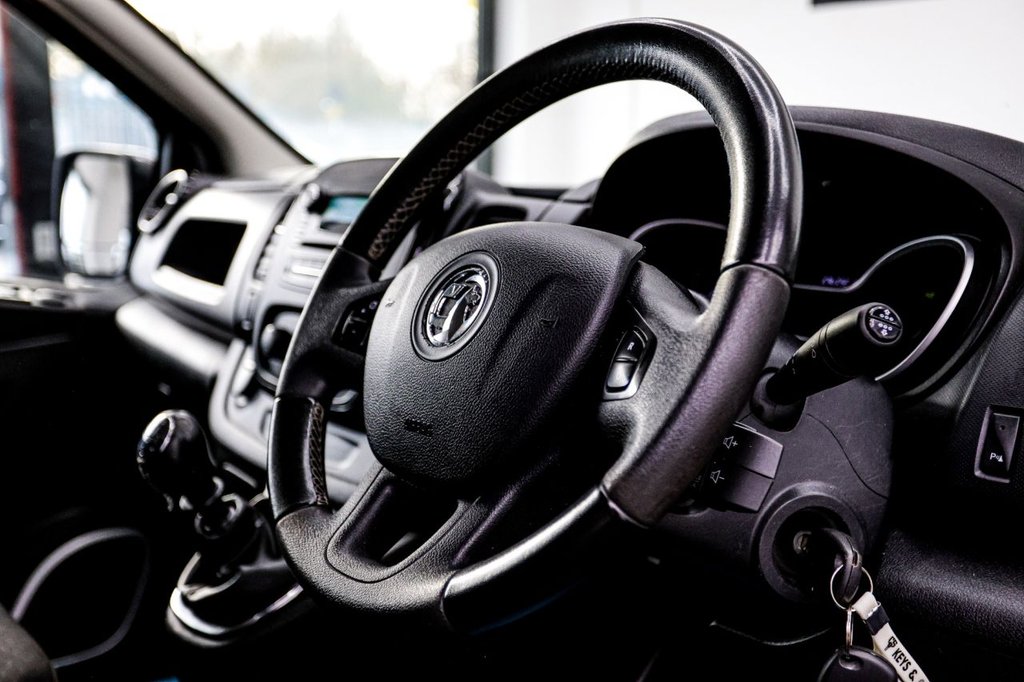 Used Vauxhall Vivaro 2016 for sale - 76950685: Photo 29