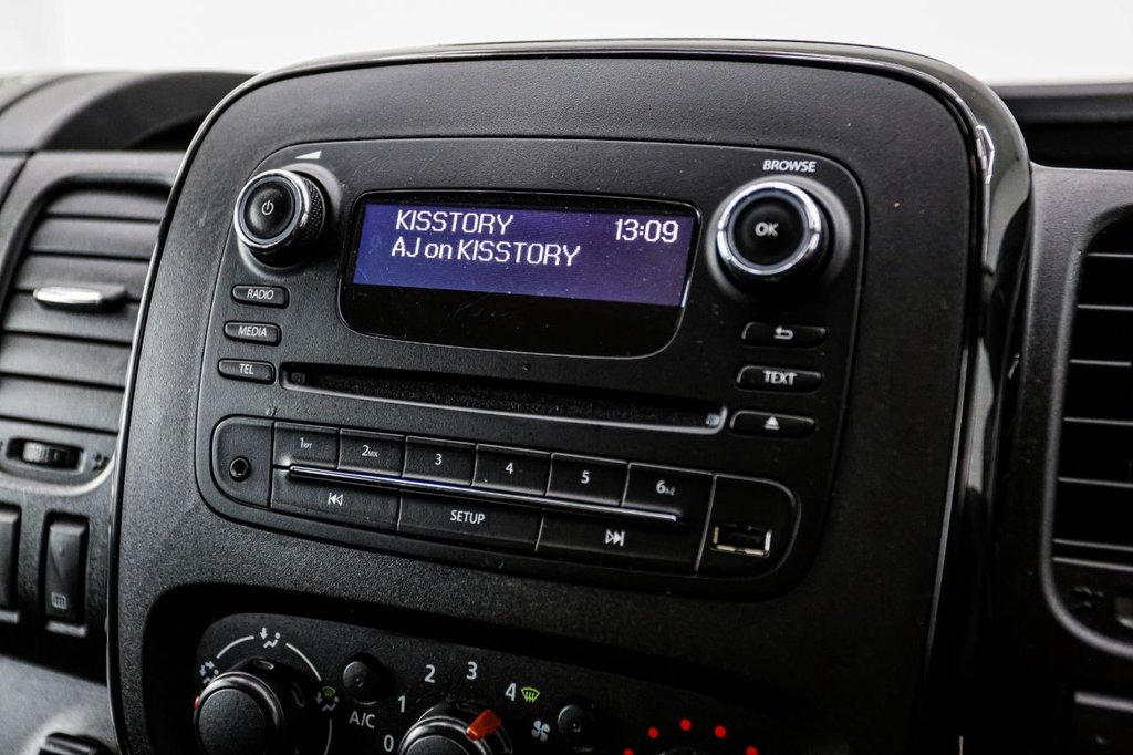 Used Vauxhall Vivaro 2016 for sale - 76950685: Photo 40