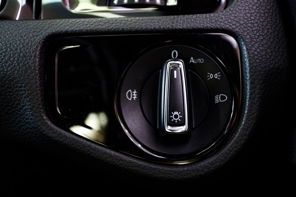 Used Volkswagen Golf 2017 for sale - 77165920: Photo 38