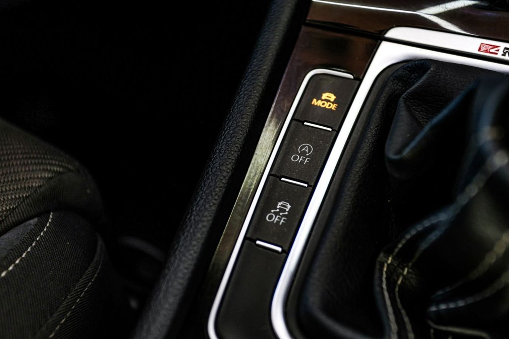 Used Volkswagen Golf 2017 for sale - 77165920: Photo 47