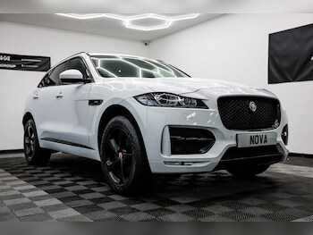 Used Jaguar F-Pace 2017 for sale - 76910205: Photo
